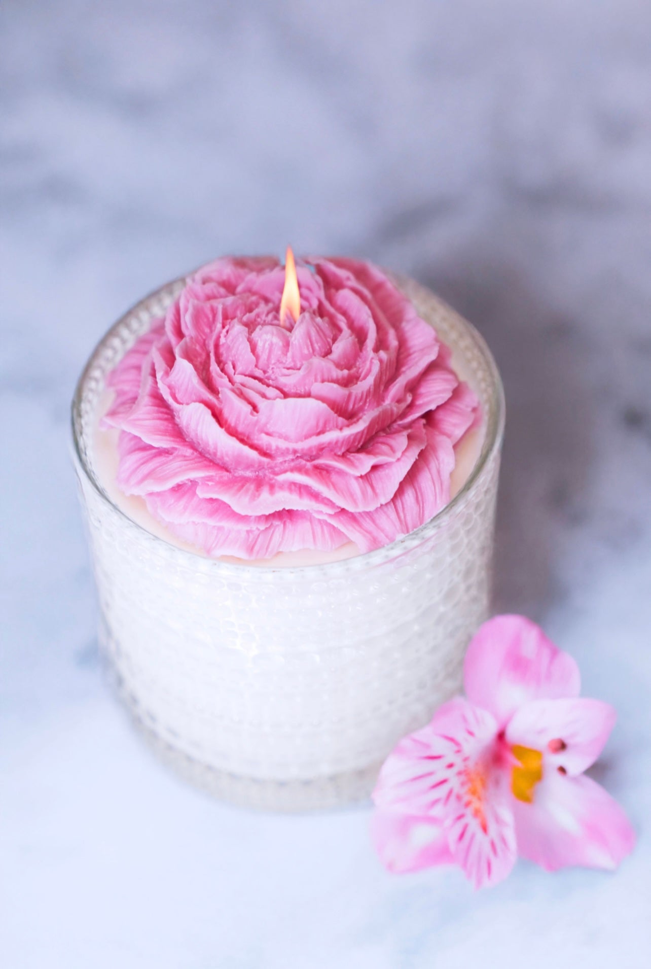 11oz Floral Scented Candle